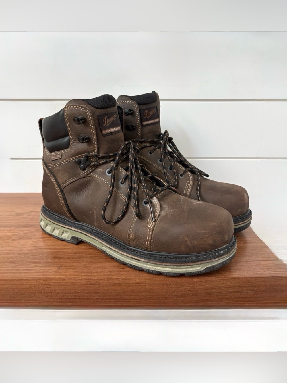 Danner Men's Steel Yard 6" Waterproof Steel Toe Work Boots Size 12 Utility Brown